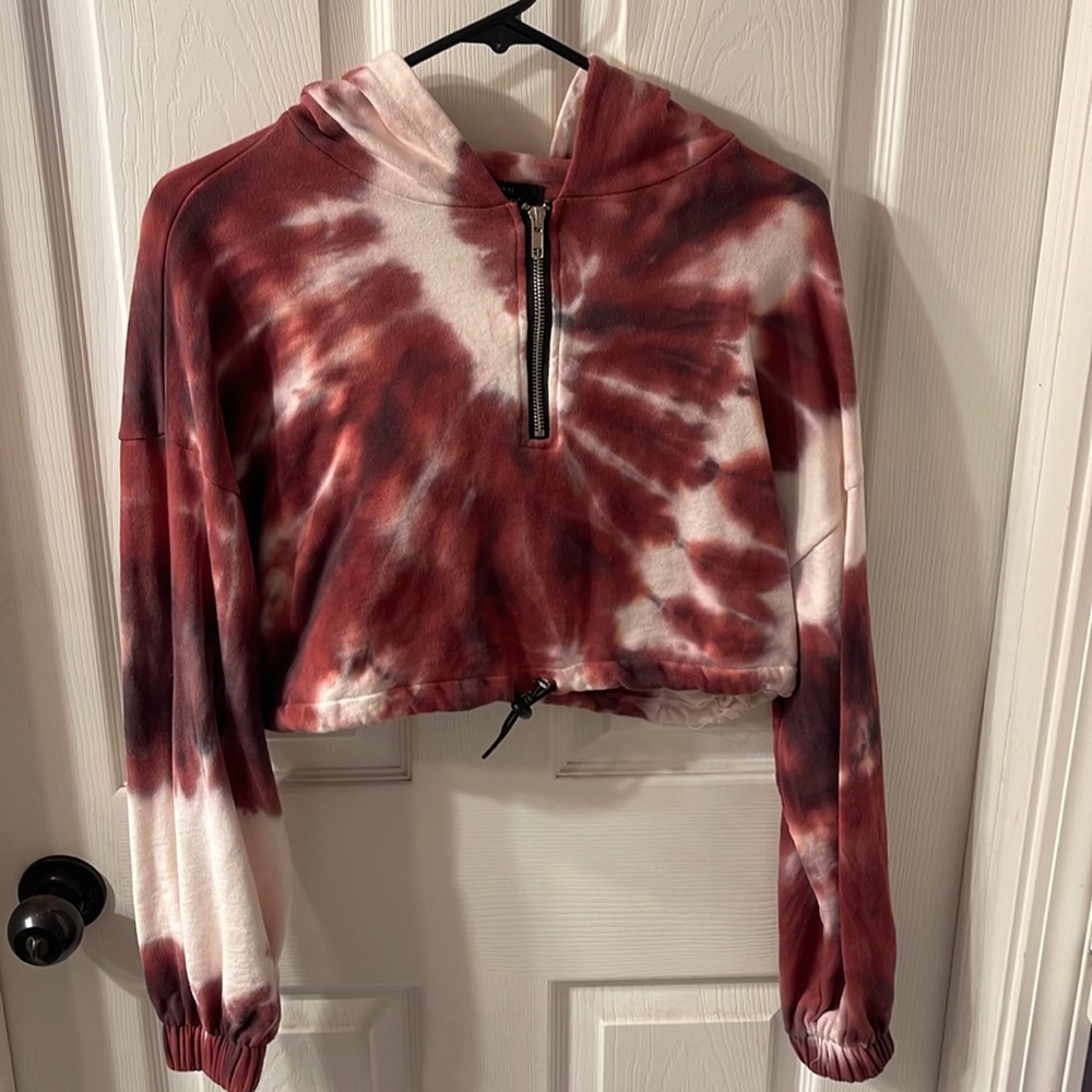 Forever 21 cropped sweatshirt with hood
